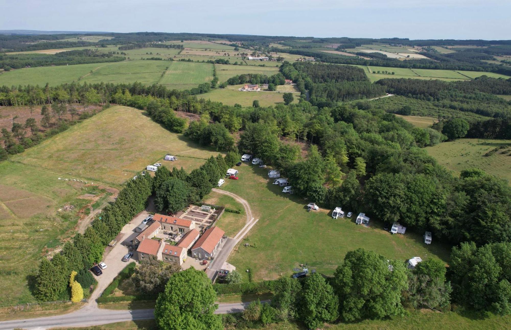 Bank Top Camping-North York Moors With Pitches For Caravans, Camper Vans And Tents Hotell Pickering Eksteriør bilde